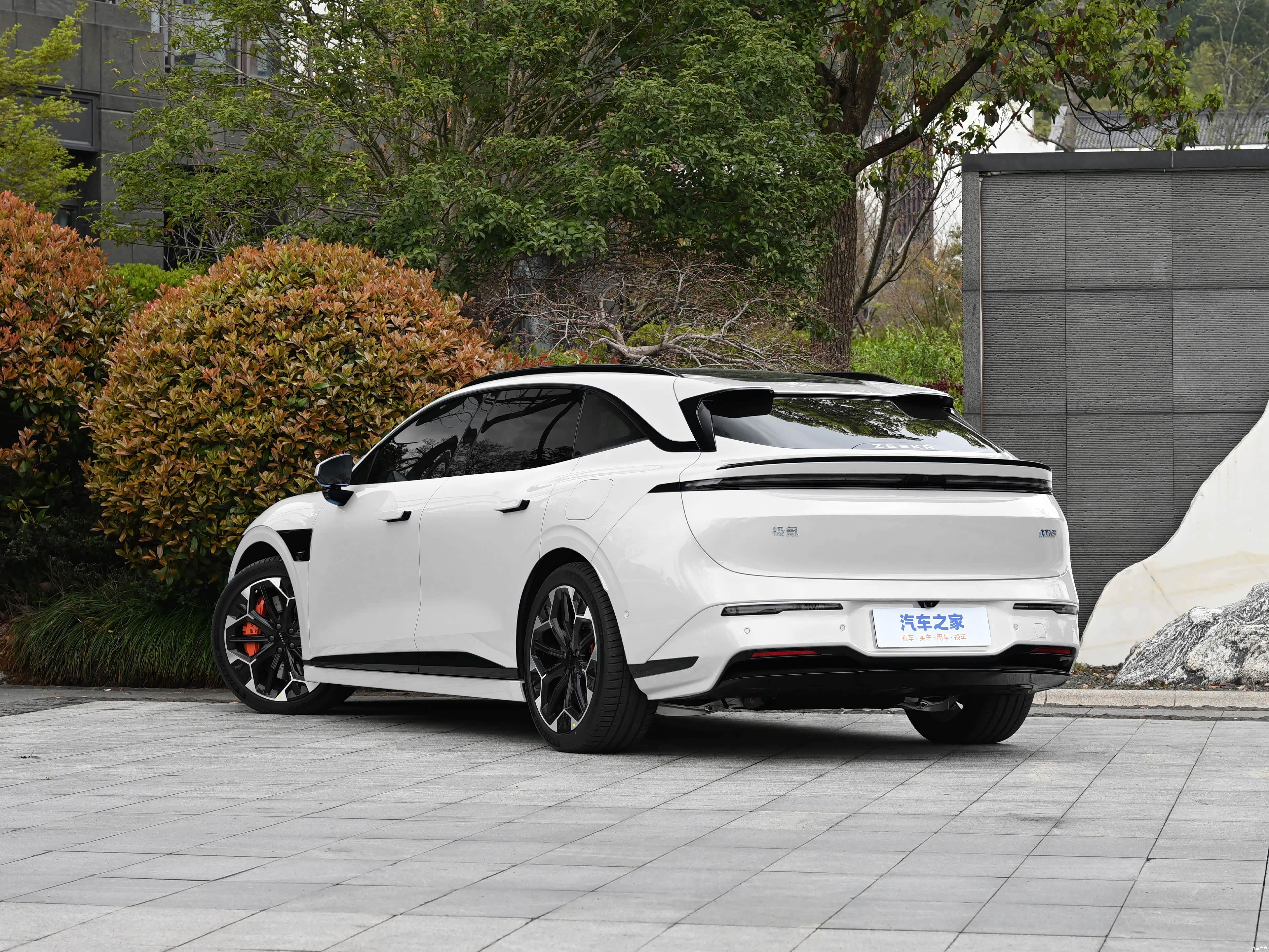  Zeekr 007 GT