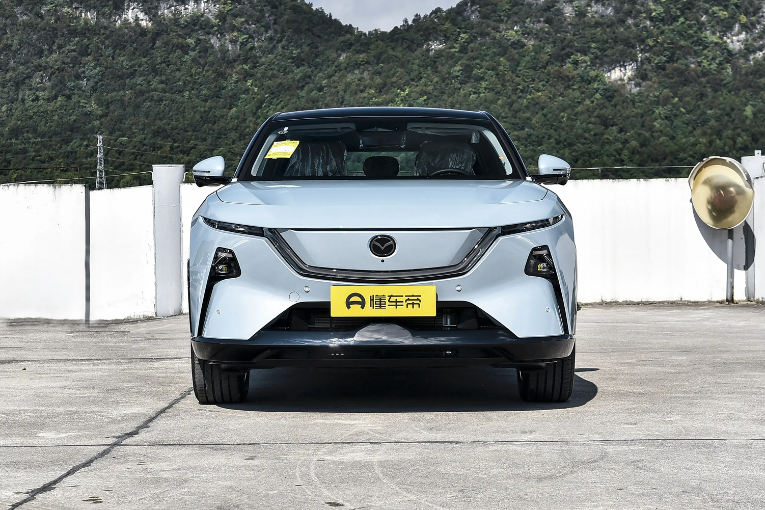  Mazda EZ-60 Hybrid