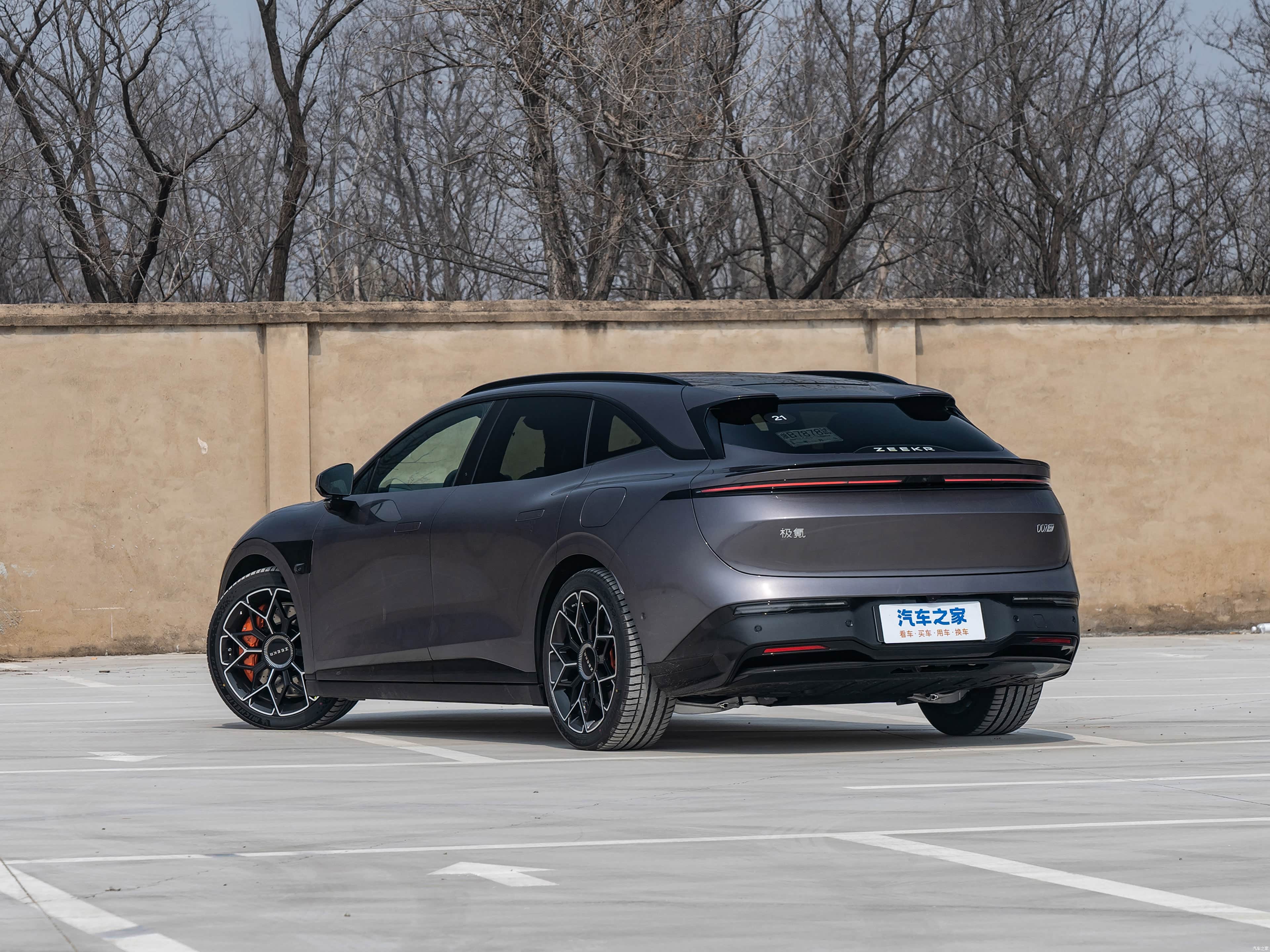  Zeekr 007 GT