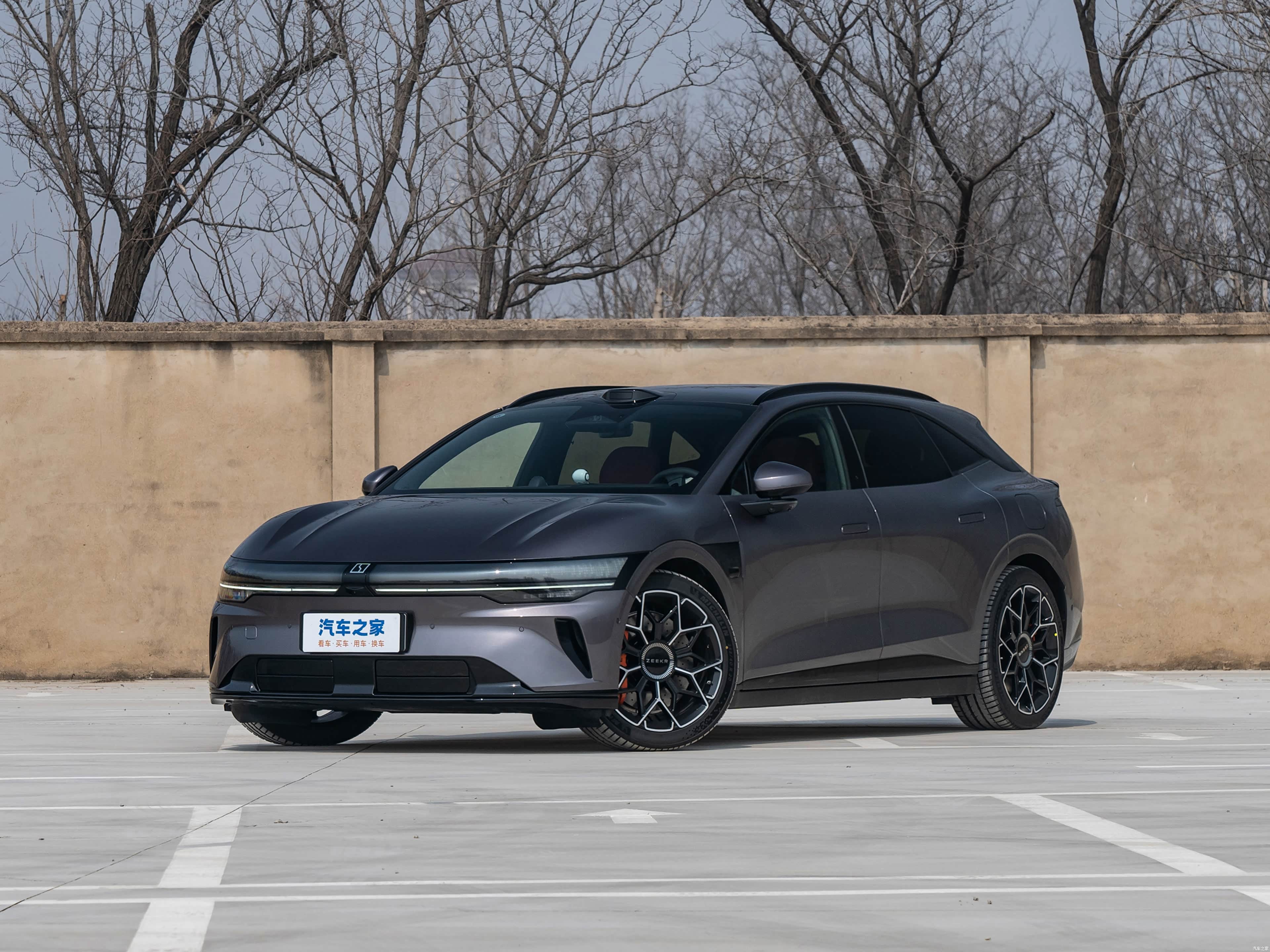  Zeekr 007 GT