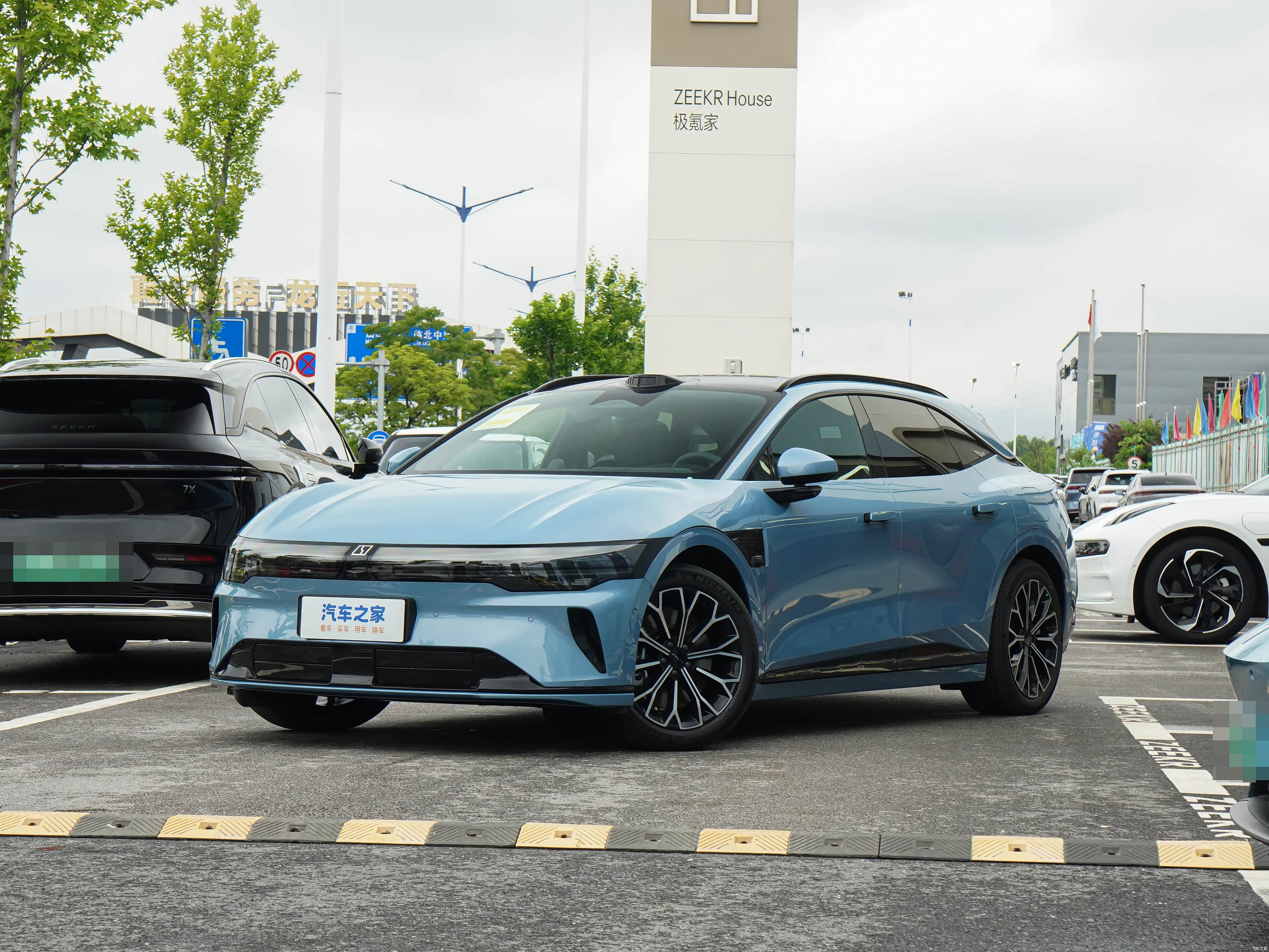  Zeekr 007 GT