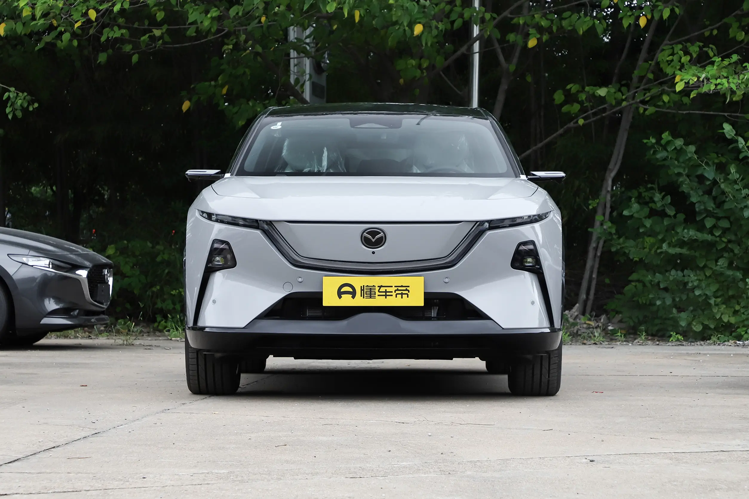  Mazda EZ-60 Hybrid