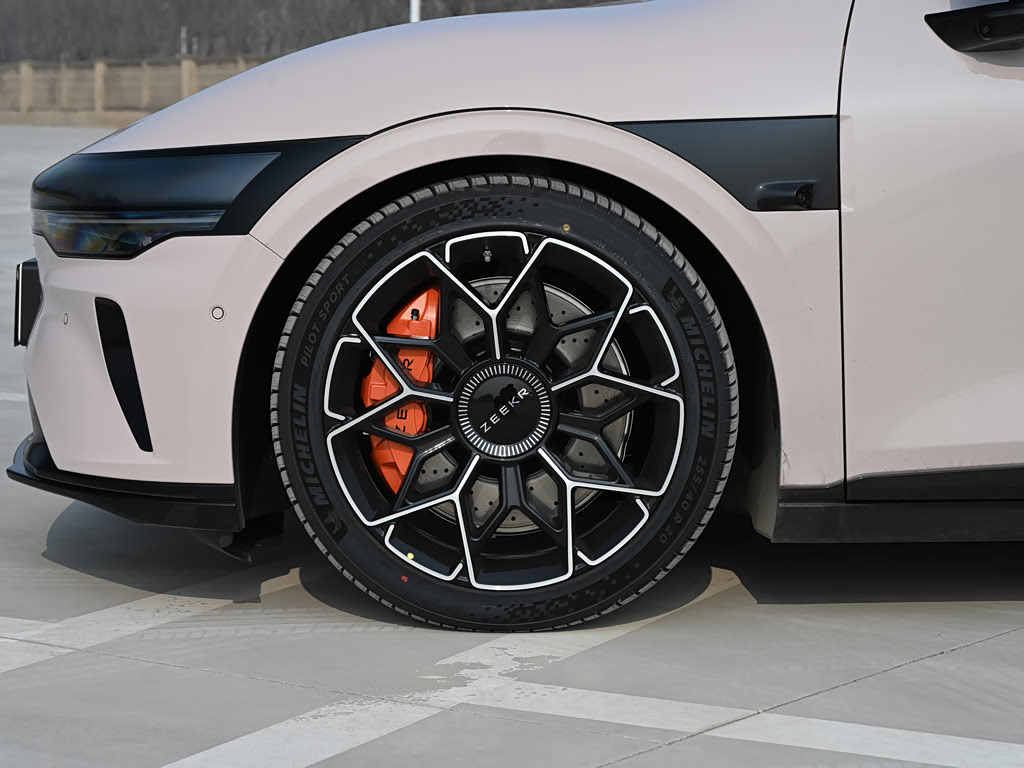  Zeekr 007 GT