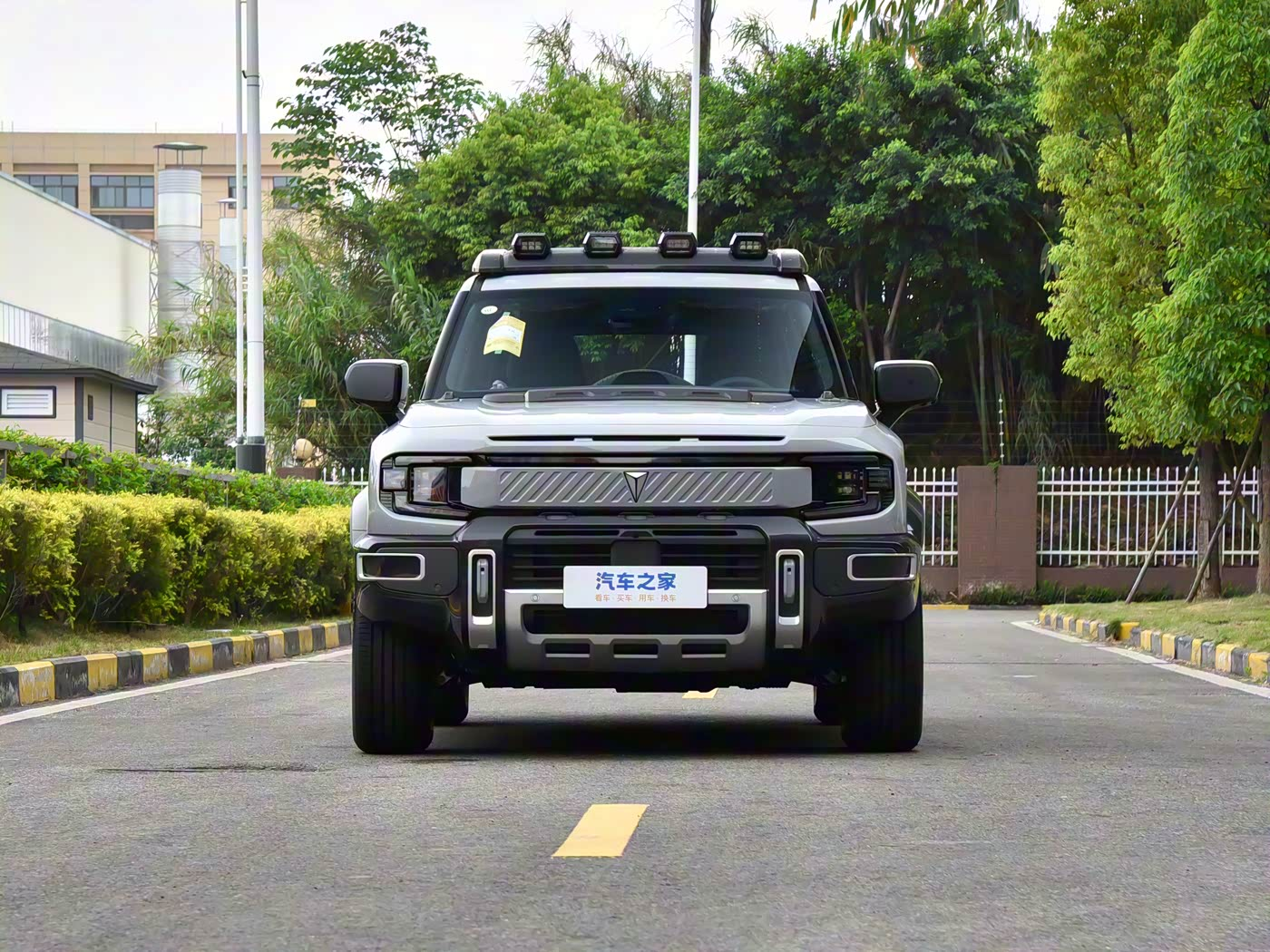  Deepal G318