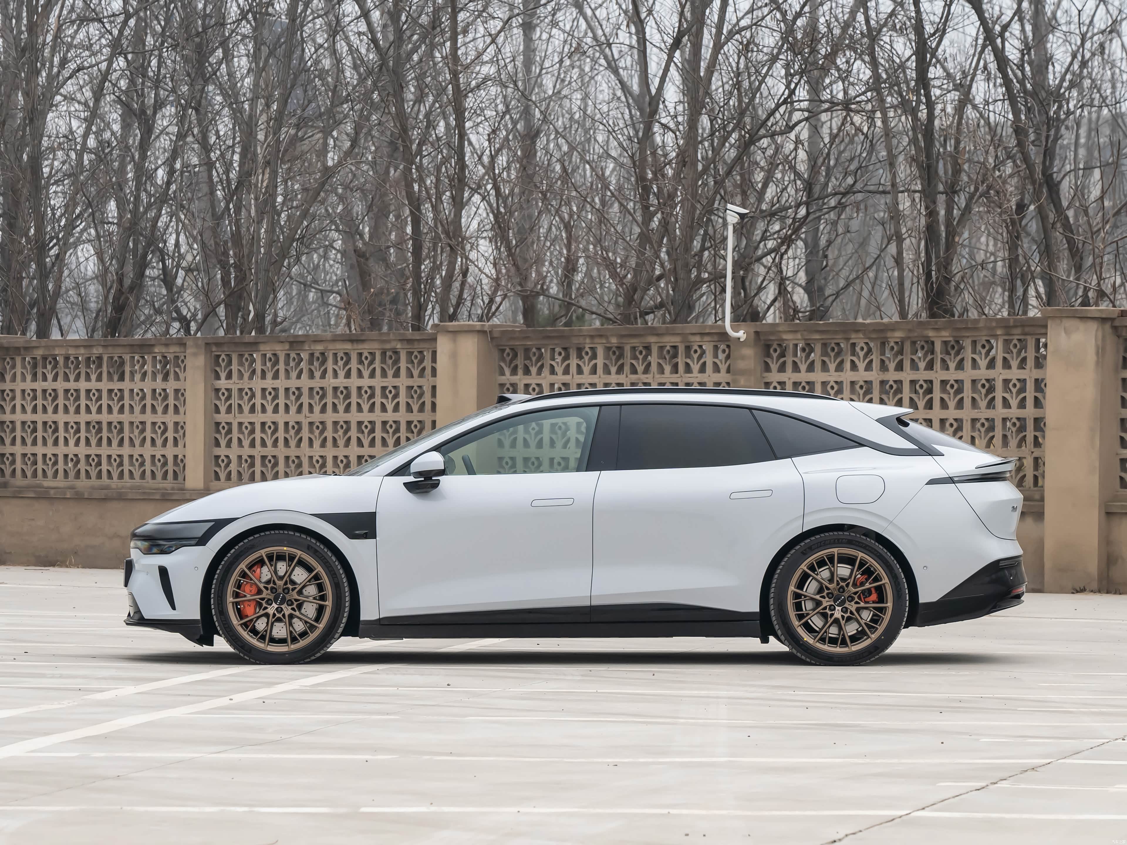  Zeekr 007 GT